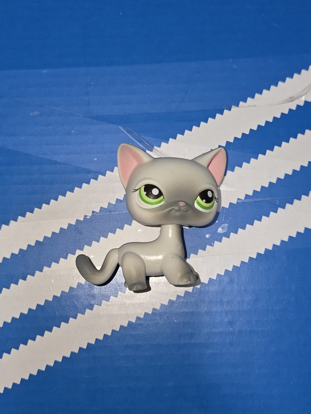 Littlest Pet Shop LPS White Shorthair Cat